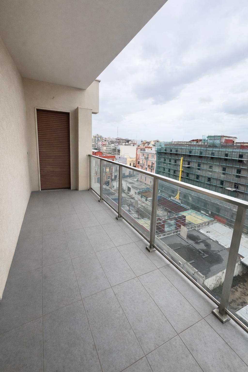 SAN PASQUALE – VIA OBERDAN 4 vani + doppi accessori